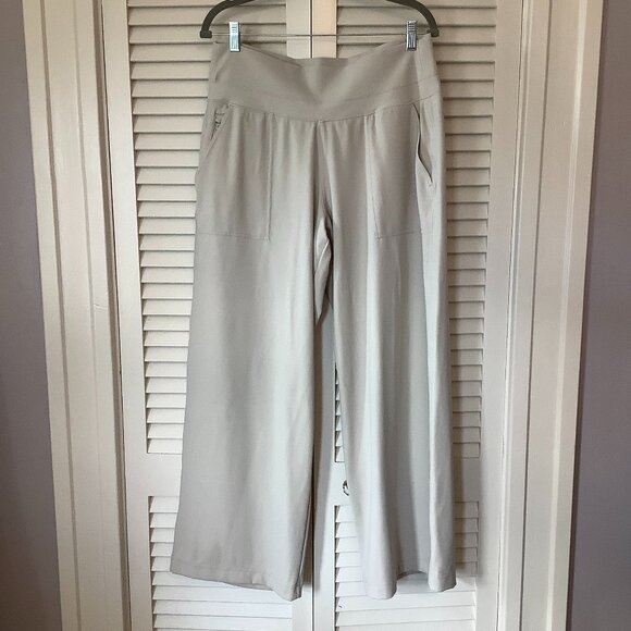 Athleta women's Venice High Rise Wide Leg Pants large cream grey neutral - Picture 1 of 9